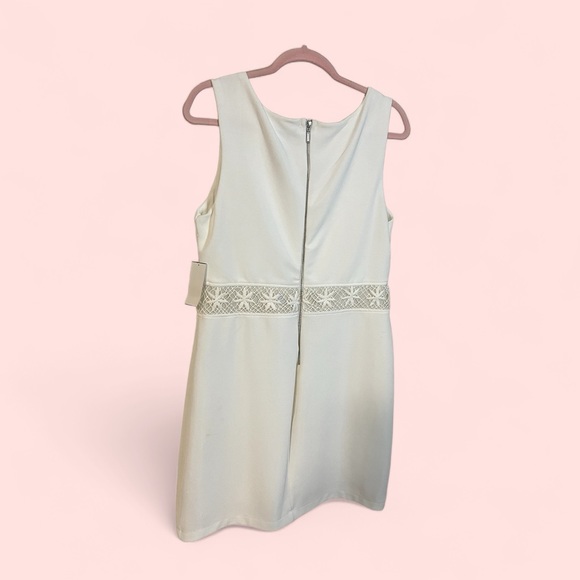 A perfect Bisou Bisou white dress with tags in size 16 - Picture 7 of 7